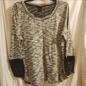 Womens Brand New Top